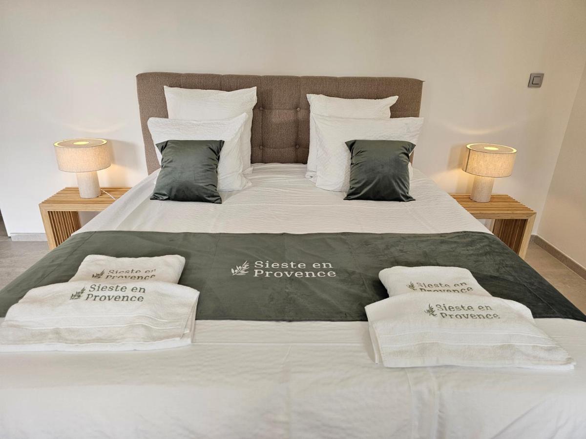 Suite Sieste En Provence Entrecasteaux Exterior photo