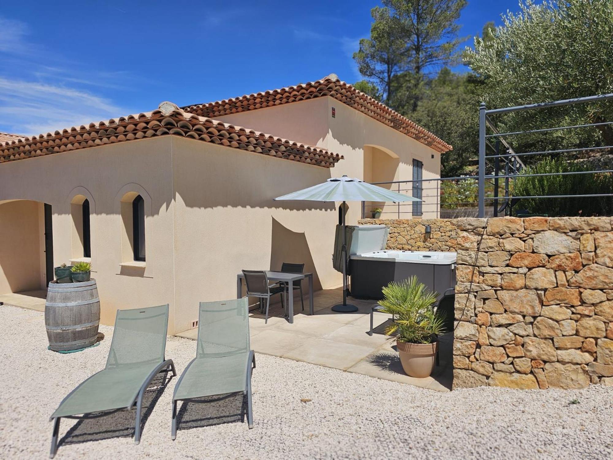 Suite Sieste En Provence Entrecasteaux Exterior photo